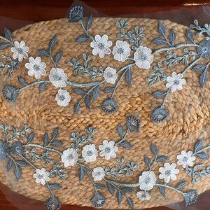 Embroidery Lace Patch - 1 Pair